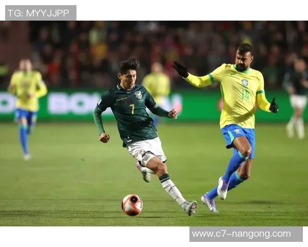 长友佑都社交媒体庆祝战胜巴西队这一历史性时刻将铭刻在足球史册中 长友佑都社交媒体庆祝战胜巴西队这一历史性时刻将铭刻在足球史册中